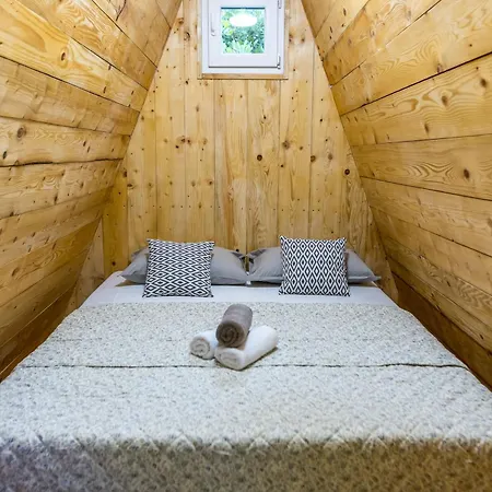 Paradise Forest Glamping Near Hotel Koper